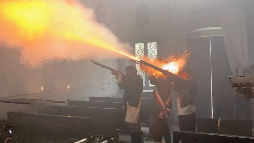 Rievocazione storica a Villa Bertoldi, Settimo di Pescantina (VR), della profanazione giacobina della chiesa di San Lorenzo a Padova nel 1797, durante le riprese del cortometraggio Sacrilegio.